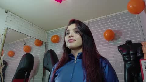   online show from October 2025 10:21:02 PM