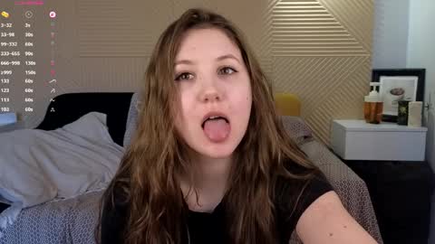 Lisa  online show from March 2026 01:44:01 PM