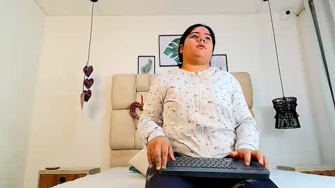 Eliza online show from September 2025 11:48:01 AM