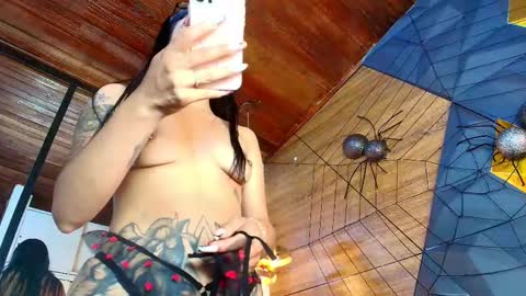 elizbeth_777 online show from October 2025 10:56:02 AM