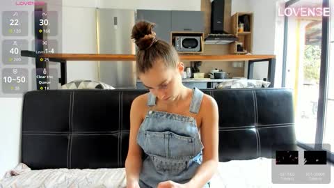 Snapshot of elizsweet chatting on February 2026 10:13:02 AM Eliz online show from February 2026 10:13:02 AM