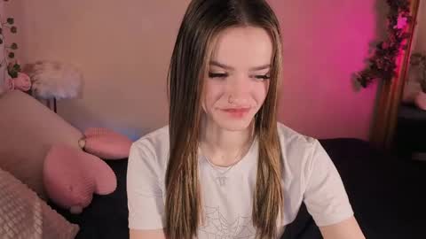elizzza_ online show from April 2026 05:33:01 AM