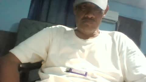 eljim323323 online show from May 2026 07:49:02 AM