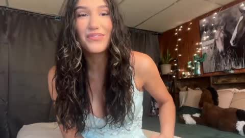 Ella online show from May 2026 02:25:02 PM