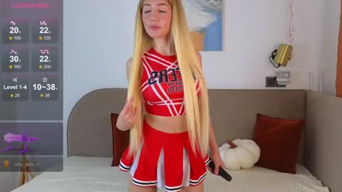 Ella online show from September 2025 01:18:01 AM