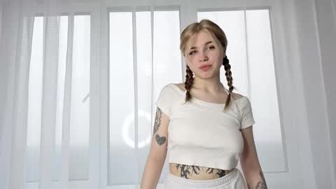 ella_desire online show from December 2025 07:50:02 AM