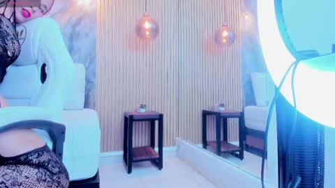 ella harper online show from September 2025 02:38:02 AM