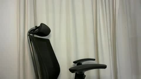 Snapshot of ella_laurel chatting on June 2026 10:36:02 PM Ella online show from June 2026 10:36:02 PM