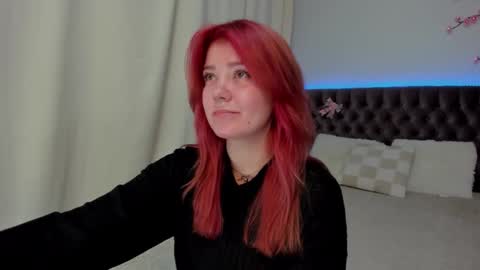 Snapshot of ella_mayers chatting on September 2025 12:31:02 PM Ella Mayers online show from September 2025 12:31:02 PM