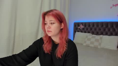 Snapshot of ella_mayers chatting on October 2025 01:59:02 PM Ella Mayers online show from October 2025 01:59:02 PM