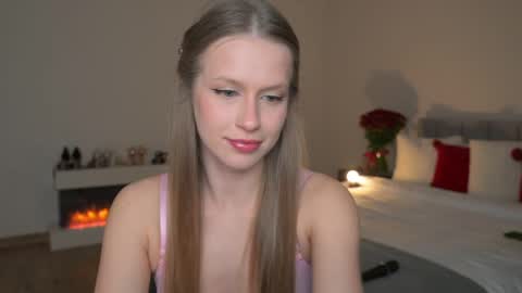 Ella online show from April 2026 07:22:01 PM