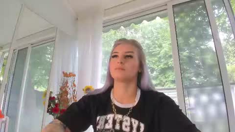 ella_vee online show from July 2026 05:54:01 AM