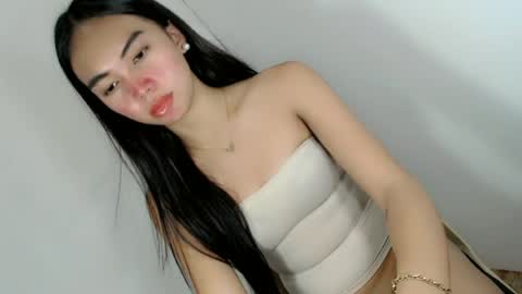 ella_walkerxxx online show from June 2026 04:28:02 PM