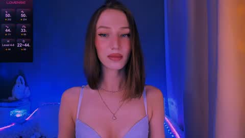 ellaamber online show from May 2026 10:11:02 AM