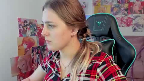 Snapshot of ellabells chatting on March 2026 12:28:01 PM EllaBells online show from March 2026 12:28:01 PM