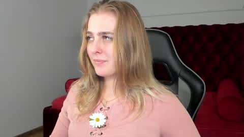 EllaBells online show from June 2026 05:02:02 AM