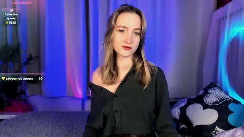 Ella online show from December 2025 01:40:01 PM