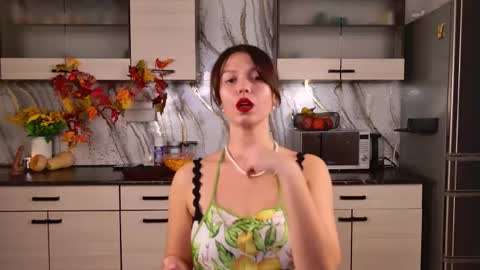 ellacanny online show from November 2025 06:15:01 AM