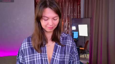 ellacanny online show from June 2026 03:29:02 AM