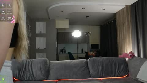 Snapshot of ellaferia chatting on February 2026 02:17:02 AM say hey to Amanda online show from February 2026 02:17:02 AM