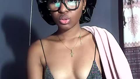 Snapshot of ellah245 chatting on July 2026 12:45:01 PM ellah245 online show from July 2026 12:45:01 PM