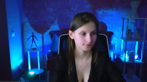 Ella online show from February 2025 12:28:01 PM