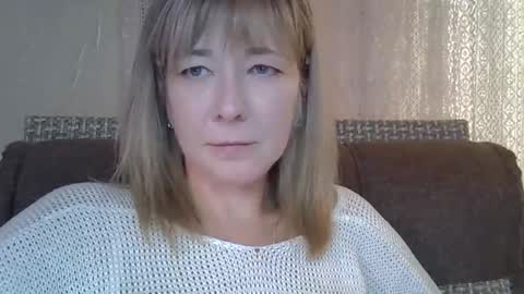 ellajohnsonx online show from September 2025 01:59:01 PM