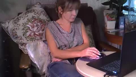 Snapshot of ellajohnsonx chatting on November 2025 12:48:02 PM ellajohnsonx online show from November 2025 12:48:02 PM