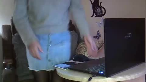 ellajohnsonx online show from February 2026 06:03:02 AM