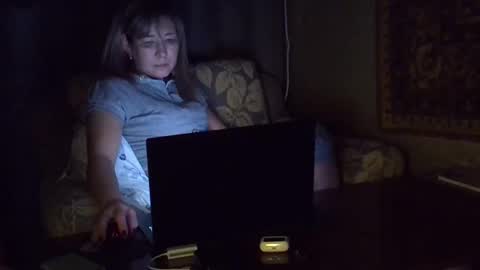 ellajohnsonx online show from April 2026 08:51:01 PM