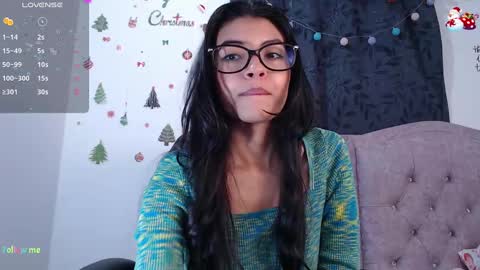 Snapshot of ellajonz chatting on January 2025 07:52:02 AM Ella Amoneth online show from January 2025 07:52:02 AM