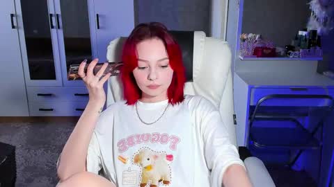 Snapshot of ellales chatting on February 2026 08:21:01 AM ellales online show from February 2026 08:21:01 AM