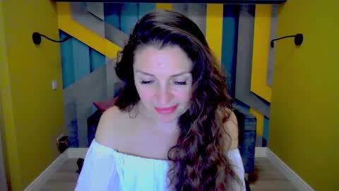 Snapshot of ellalongs chatting on December 2024 04:29:02 PM EllaLongs online show from December 2024 04:29:02 PM