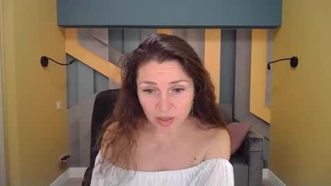 Snapshot of ellalongs chatting on December 2024 12:30:01 PM EllaLongs online show from December 2024 12:30:01 PM