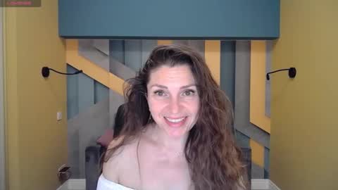 Snapshot of ellalongs chatting on December 2024 12:26:01 PM EllaLongs online show from December 2024 12:26:01 PM