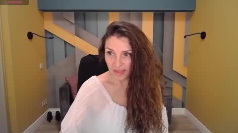 Snapshot of ellalongs chatting on January 2025 03:27:01 PM EllaLongs online show from January 2025 03:27:01 PM