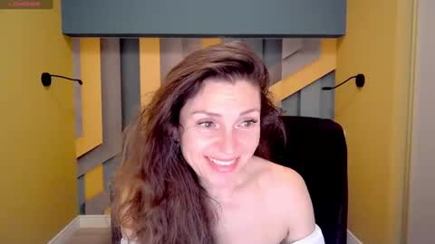 Snapshot of ellalongs chatting on February 2025 12:33:02 PM EllaLongs online show from February 2025 12:33:02 PM
