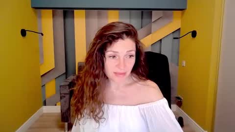 Snapshot of ellalongs chatting on February 2025 12:39:02 PM EllaLongs online show from February 2025 12:39:02 PM