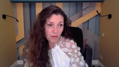 Snapshot of ellalongs chatting on September 2025 11:31:02 AM EllaLongs online show from September 2025 11:31:02 AM