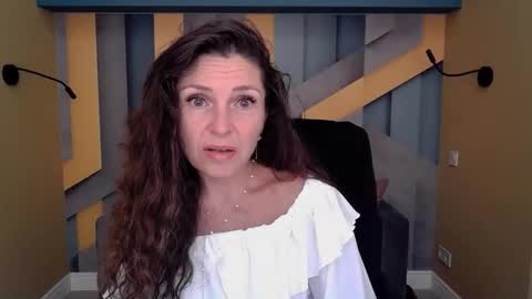 Snapshot of ellalongs chatting on September 2025 11:32:01 AM EllaLongs online show from September 2025 11:32:01 AM