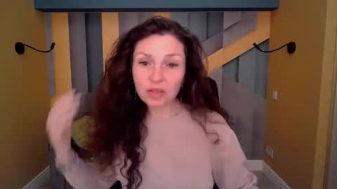 EllaLongs online show from March 2026 12:30:02 PM