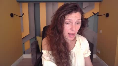 EllaLongs online show from June 2026 11:24:02 AM