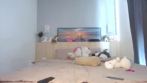 Ella Mira online show from June 2026 03:01:02 AM