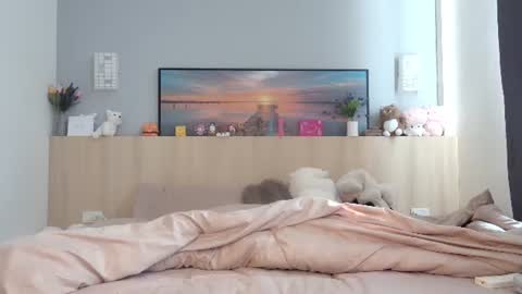 Ella Mira online show from August 2026 02:10:01 AM