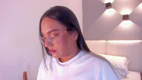 Snapshot of ellamontoya chatting on September 2025 07:55:02 AM Ella online show from September 2025 07:55:02 AM