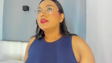 Snapshot of ellamontoya chatting on October 2025 12:04:02 PM Ella online show from October 2025 12:04:02 PM