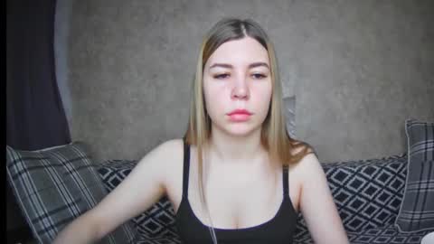 EllaNuar online show from December 2024 06:41:01 AM