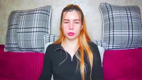 EllaNuar online show from September 2025 02:48:01 AM