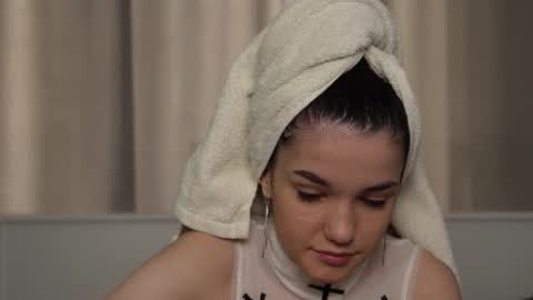 Ella online show from September 2025 06:35:02 AM