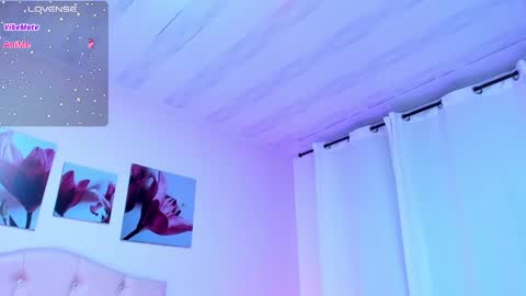 Snapshot of ellarosee_ chatting on December 2024 11:07:01 PM ellarosee_ online show from December 2024 11:07:01 PM